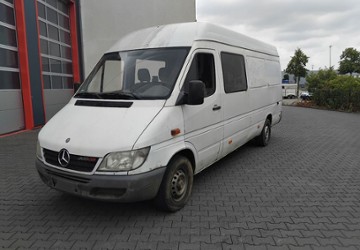Mercedes-Benz Sprinter 218.000 km 2.450 &euro; Essen 45356