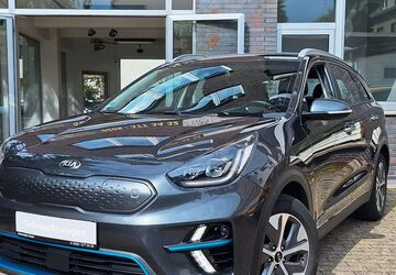 Kia Niro 71.000 km 21.580 &euro; Oberhausen 46045