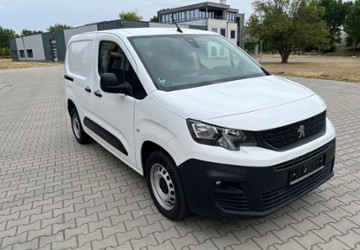 Peugeot Partner 136.000 km 10.800 &euro; Gladbeck 45966