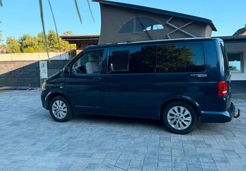 VW T5 California 298.000 km 14.900 &euro; GELSENKIRCHEN 45896